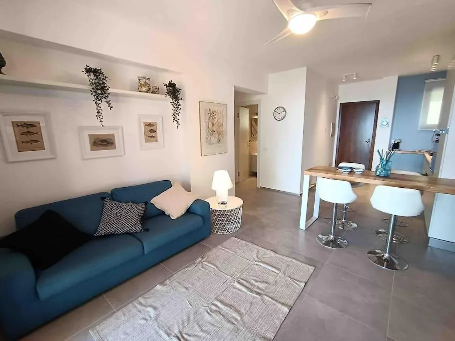 Blue Holiday Da Carla Apartman Letojanni