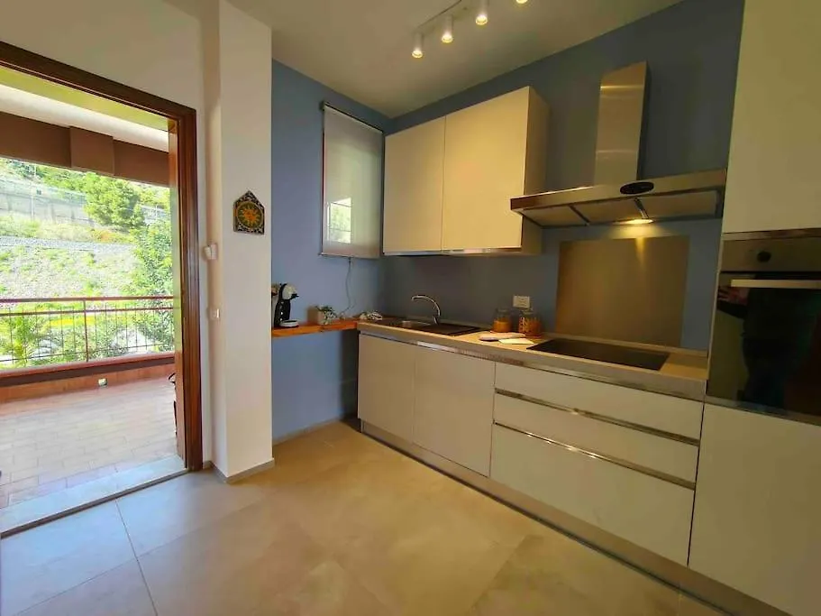 Blue Holiday Da Carla Apartment Letojanni
