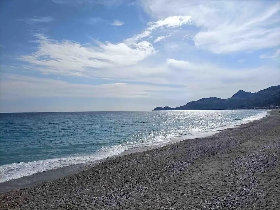 Blue Holiday Da Carla Apartment Letojanni